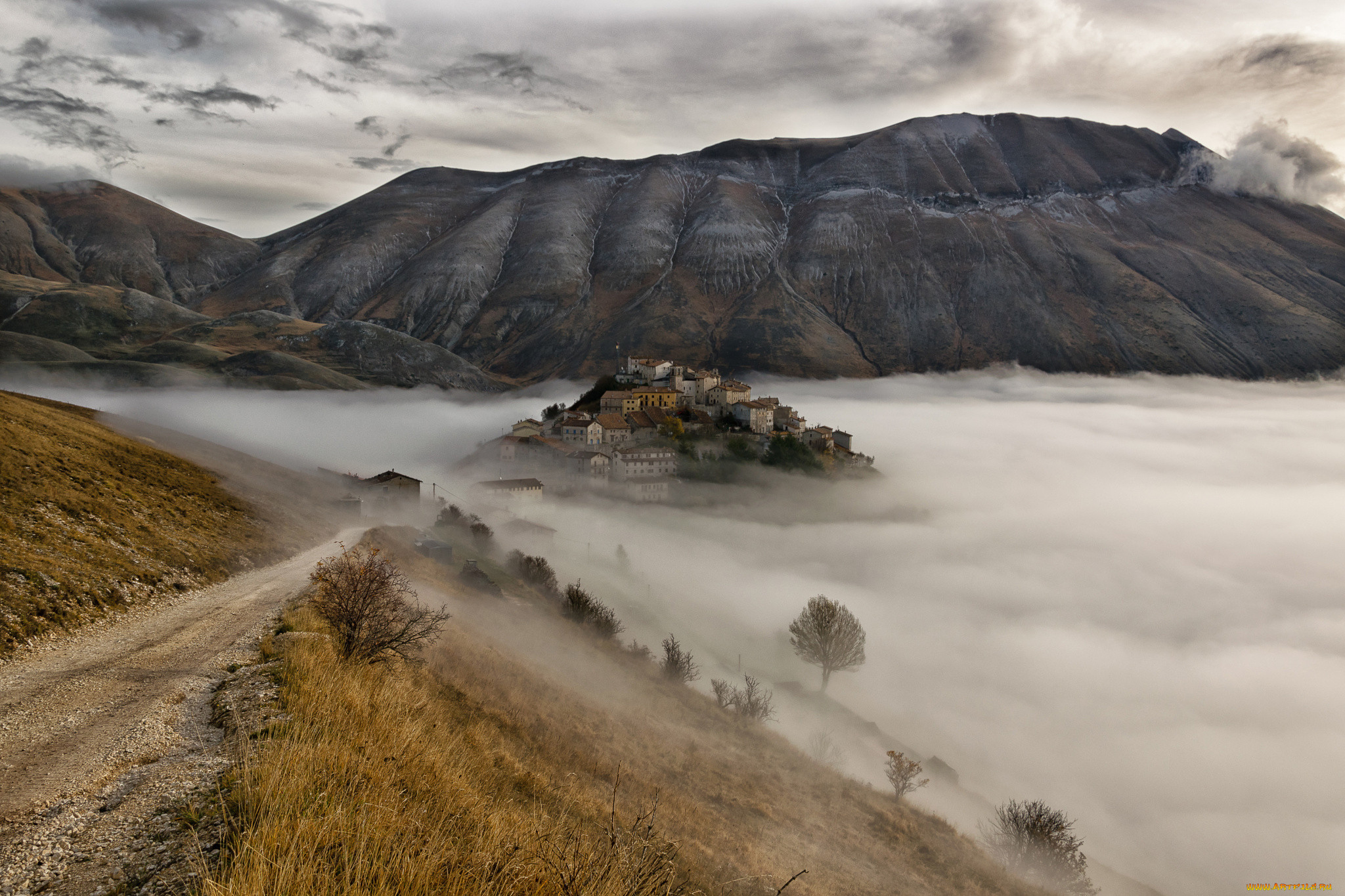 , - , , , , , , castelluccio, 